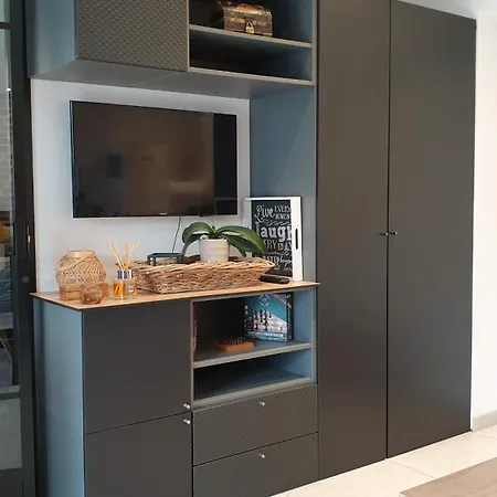 Apartment Gary - Cosy, Et Jardin Privatif A 4 Min De Cambrai *